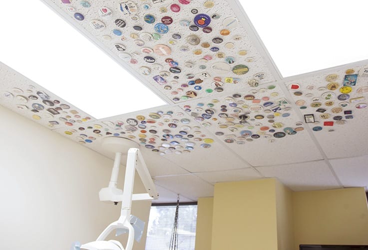 Ceiling decorated with pins